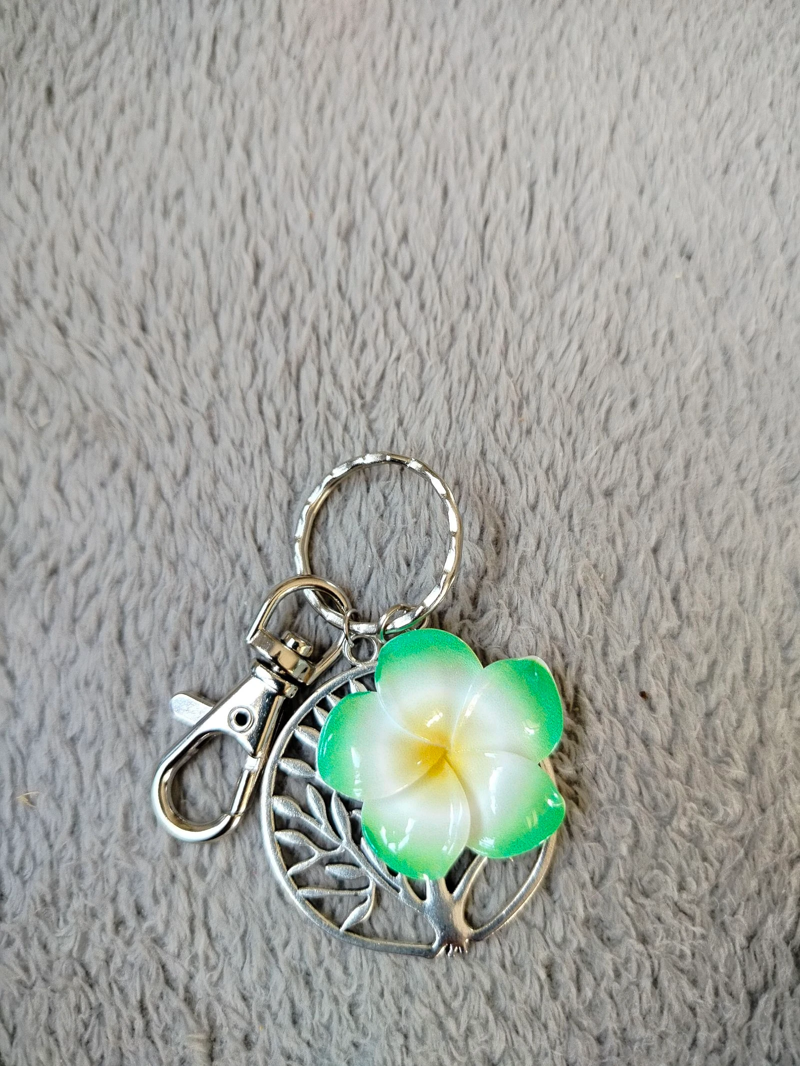 Chic elegant silver life tree keychain tropical flower – photo 3